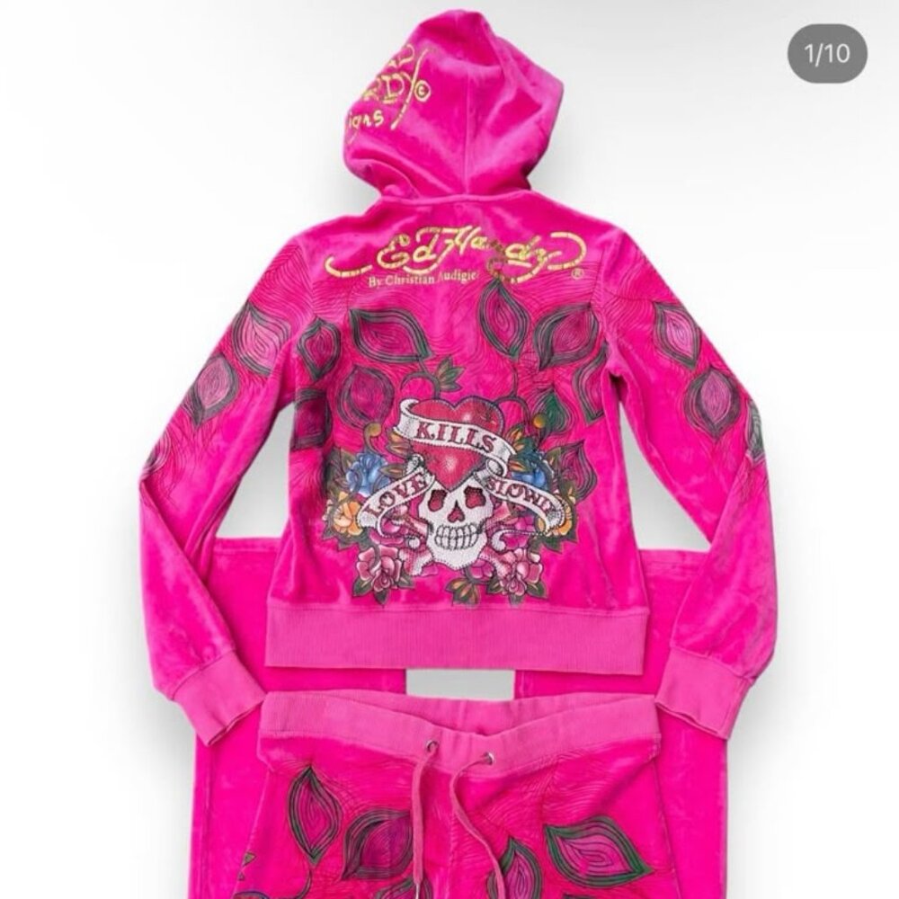 ISO VINTAGE ED HARDY TRACKSUIT Size top XL bottoms M, L 🐍❤️💀